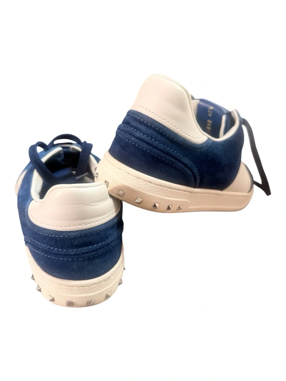 Valentino Garavani Flycrew Low-Top Sneakers In Navy Blue Suede